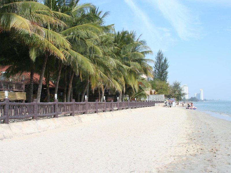 OYO 394 Nana Beach Cha Am 11