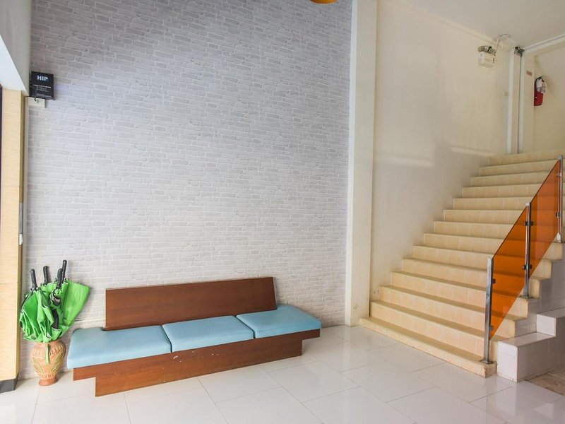 OYO 394 Nana Beach Cha Am 17