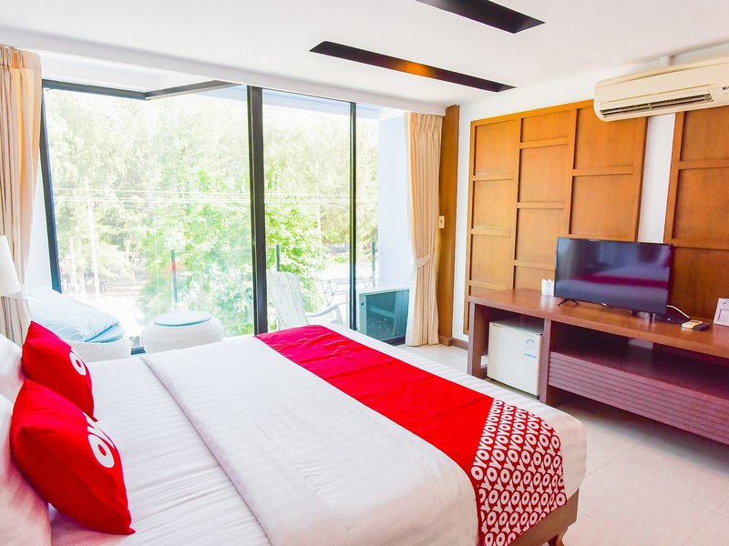 OYO 394 Nana Beach Cha Am 32