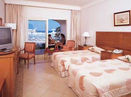 Continental Plaza Beach Resort 3