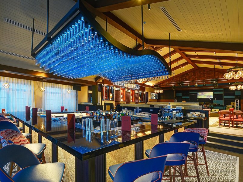 Hard Rock Hotel Maldives 7