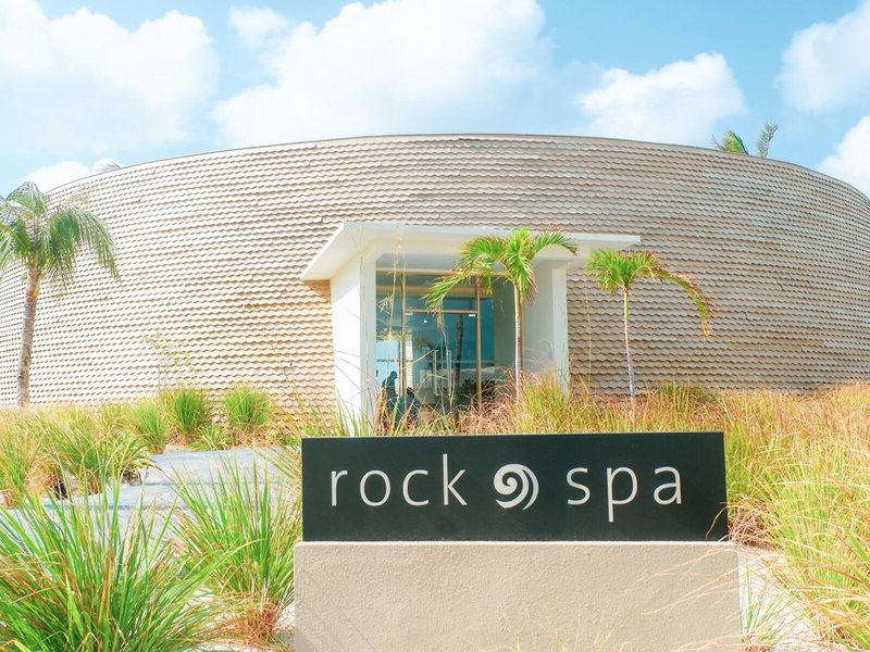 Hard Rock Hotel Maldives 15