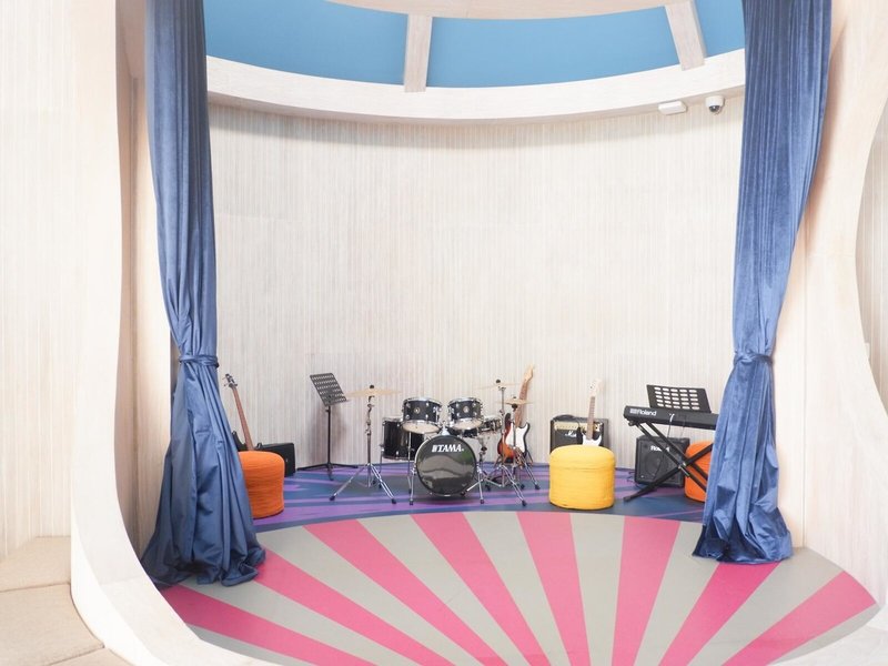 Hard Rock Hotel Maldives 17