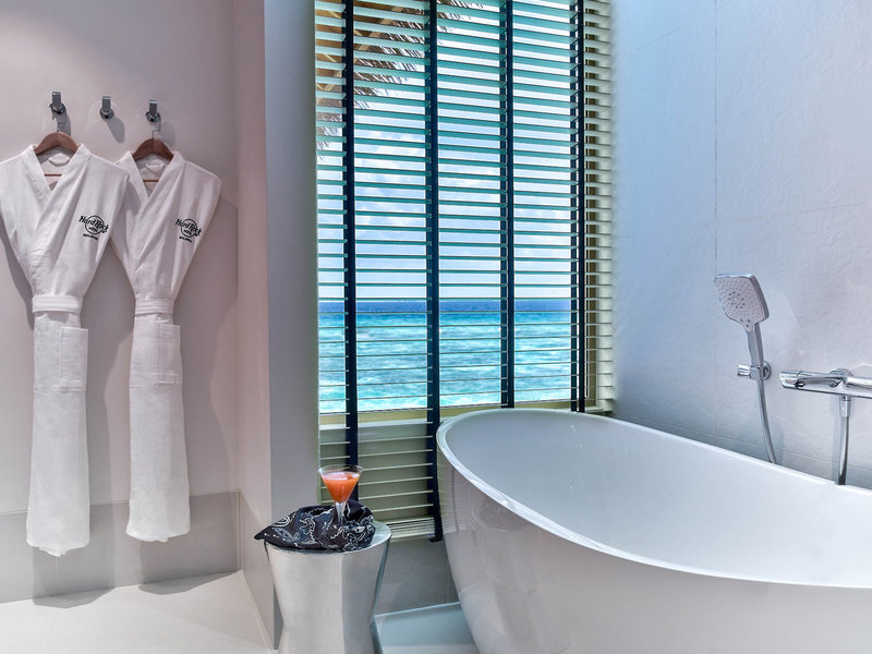 Hard Rock Hotel Maldives 30