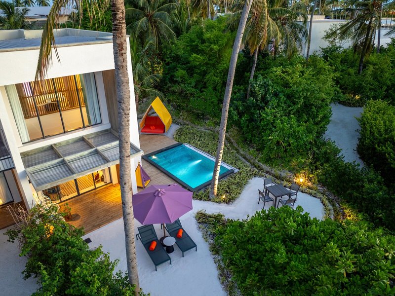 Hard Rock Hotel Maldives 39