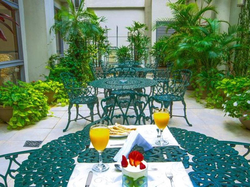 Reconquista Garden 12 - Restaurant