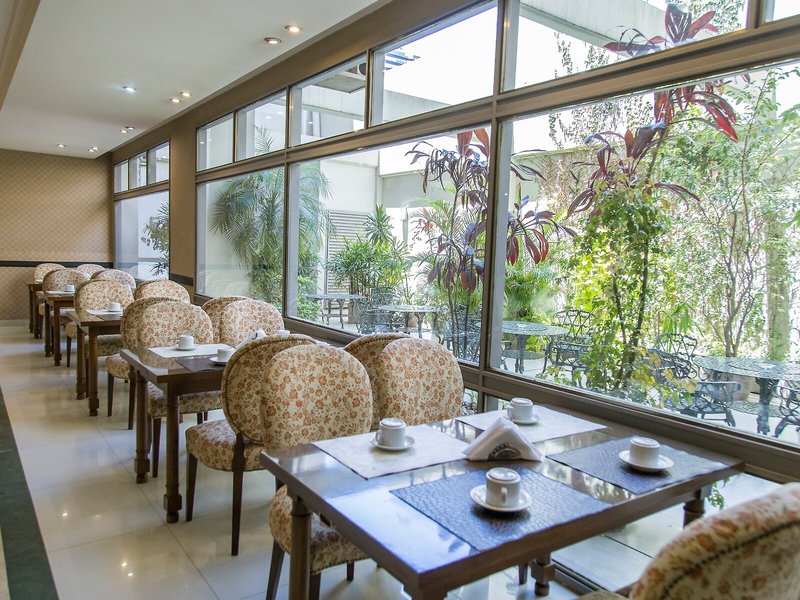 Reconquista Garden 17 - Restaurant