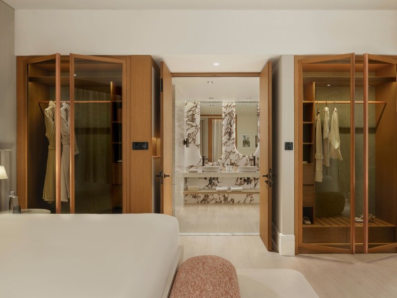 Caesars Resort Bluewaters Dubai 17