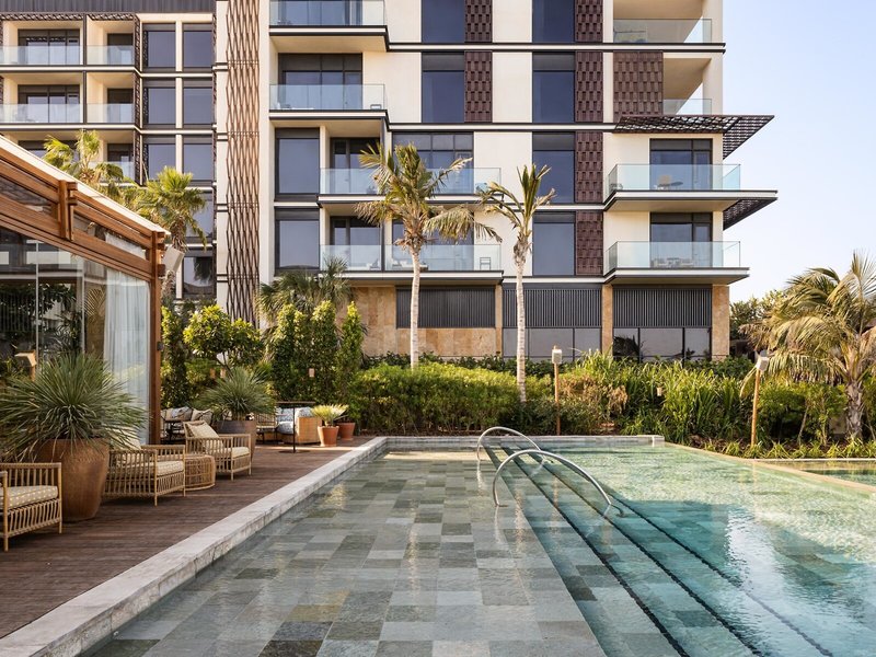 Caesars Resort Bluewaters Dubai 12