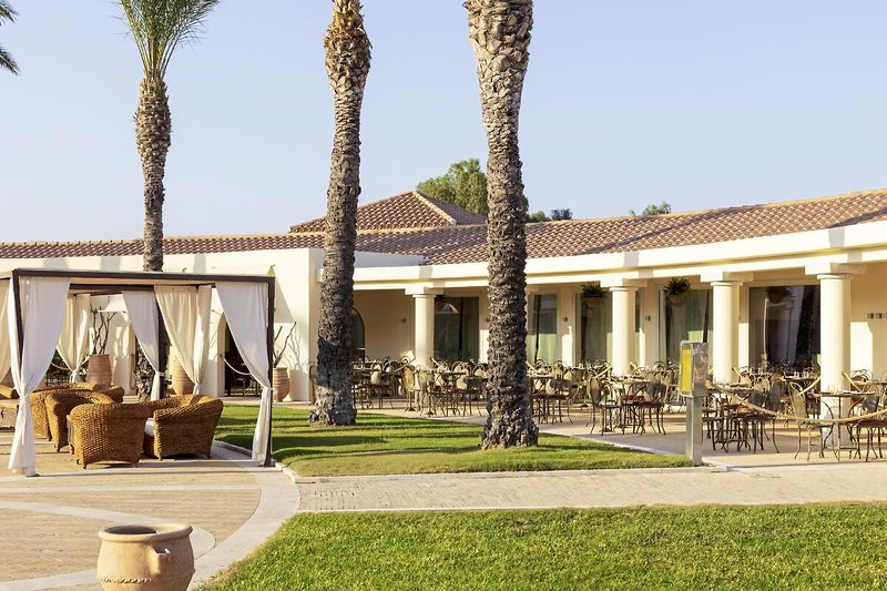 Spiagge San Pietro, a Charming & Relaxing Resort 9