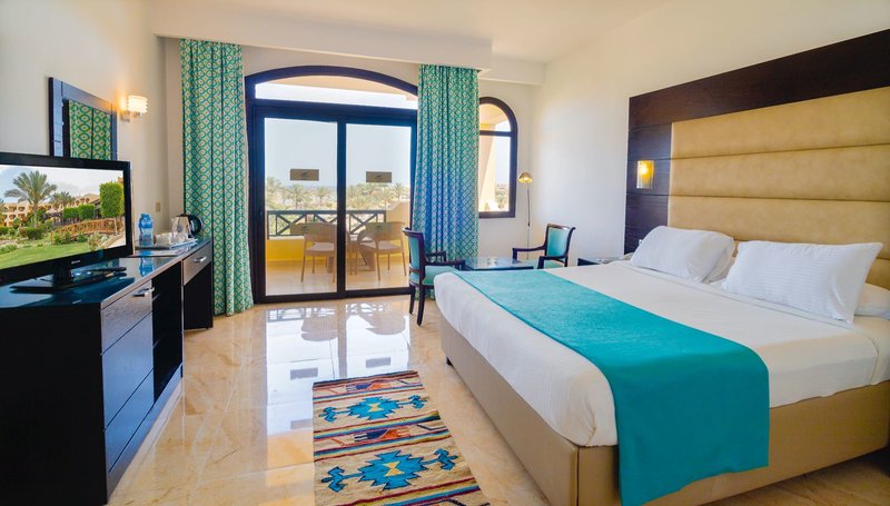 Elphistone Resort 11