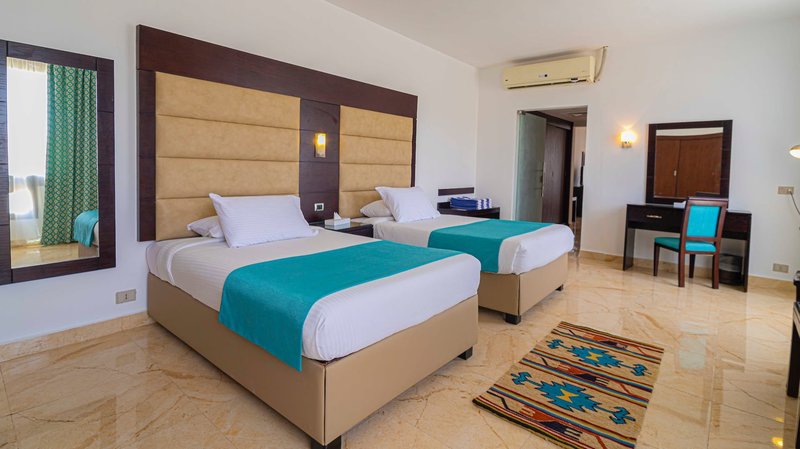 Elphistone Resort 29
