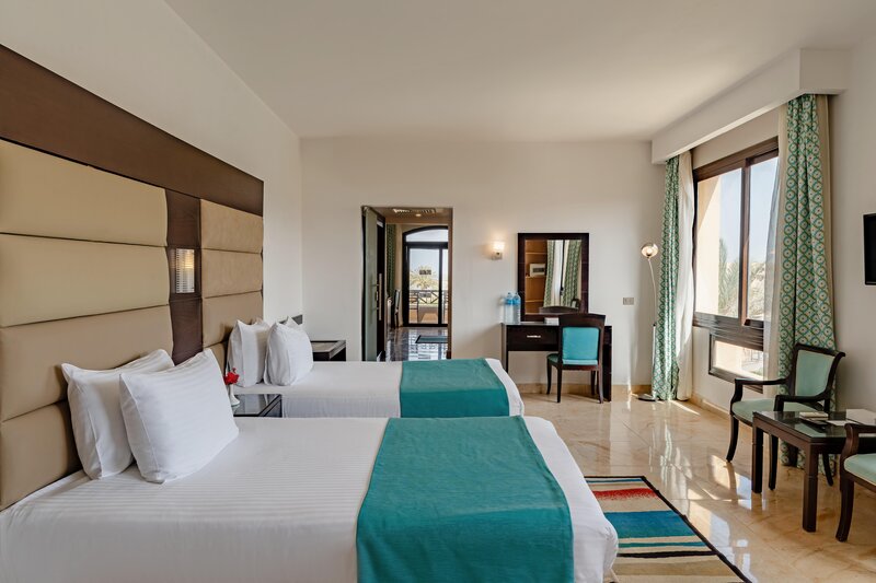 Elphistone Resort 58