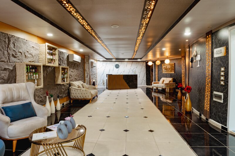Elphistone Resort 72