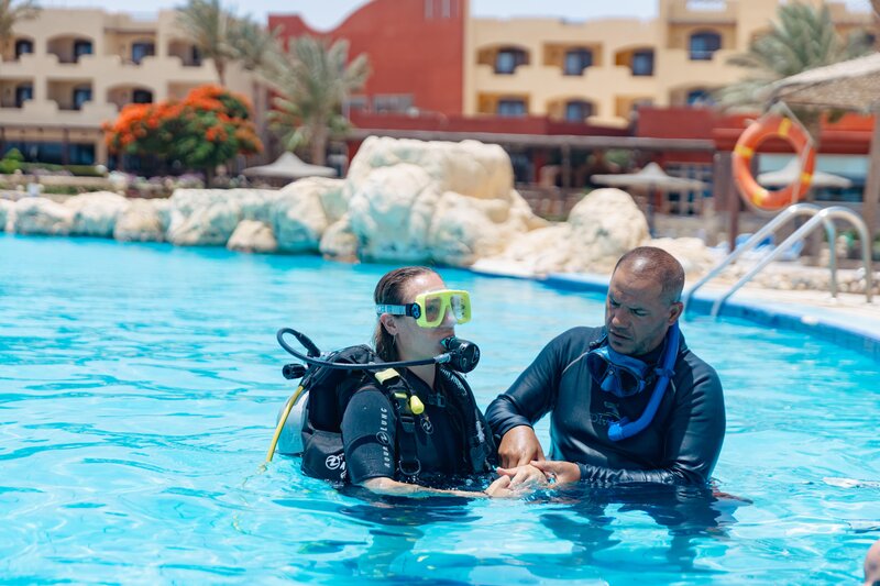 Elphistone Resort 10