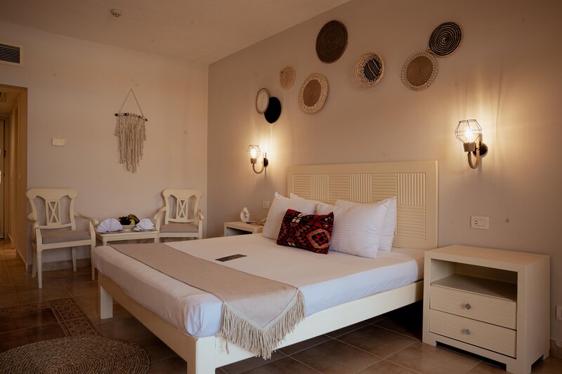 Elphistone Resort 56