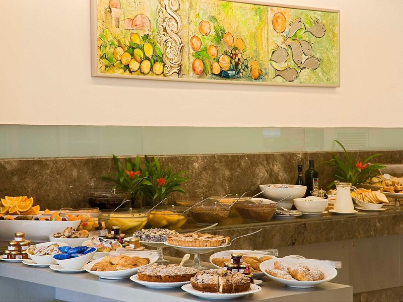 Mercure Palermo Centro 16