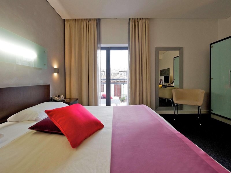 Mercure Palermo Centro 24