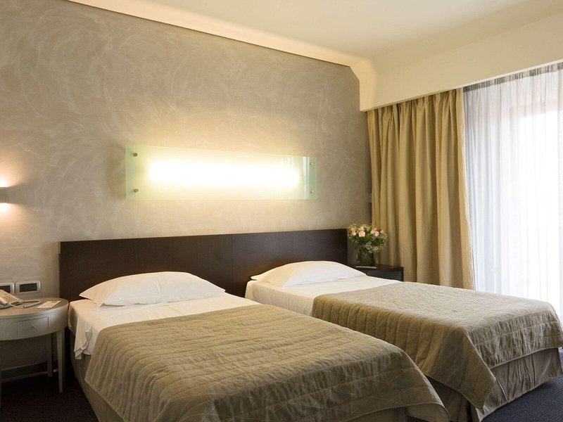 Mercure Palermo Centro 42