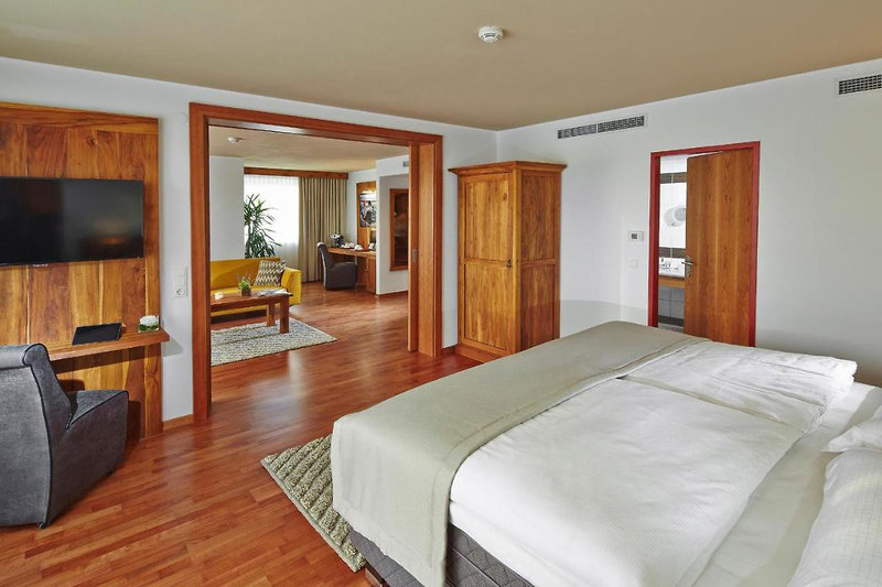 Rogner Hotel Tirana 9