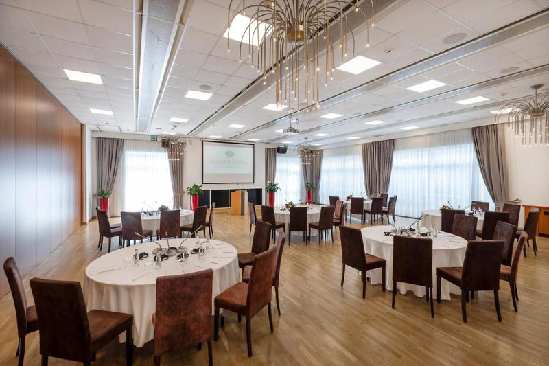 Rogner Hotel Tirana 14