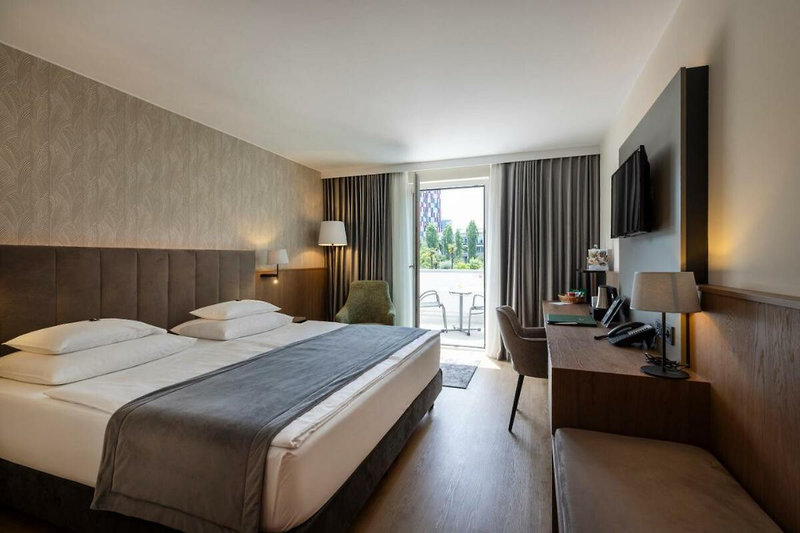 Rogner Hotel Tirana 7