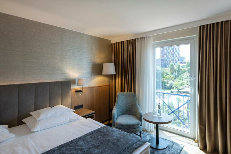 Rogner Hotel Tirana 9