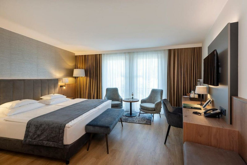 Rogner Hotel Tirana 10