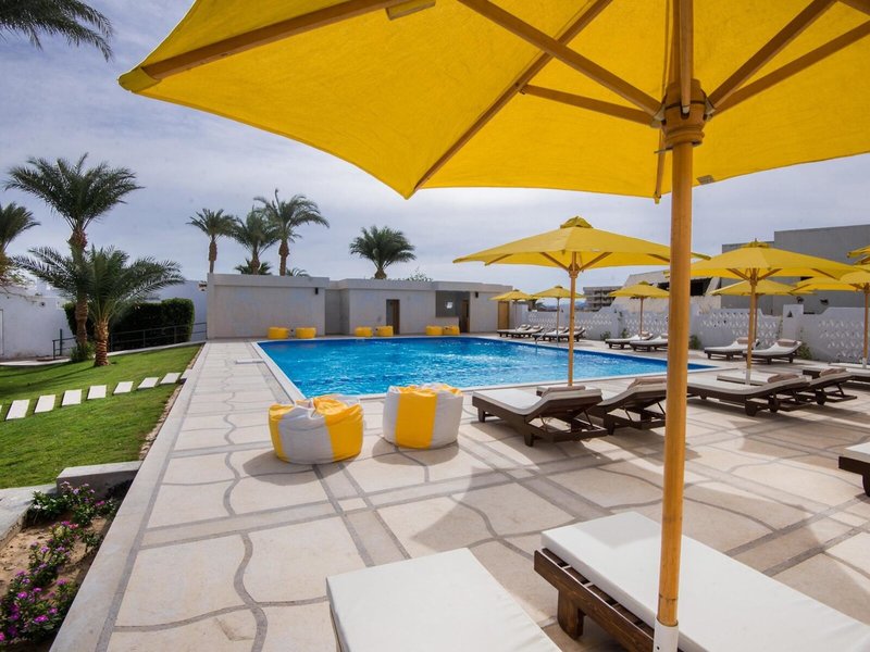 Shams Lodge Water Sports Resort 9