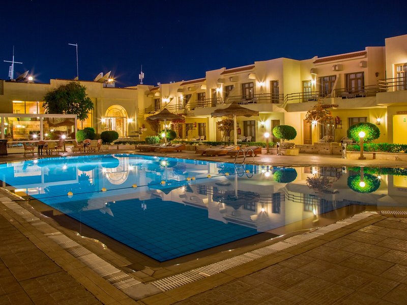 Cataract Layalina Resort 22