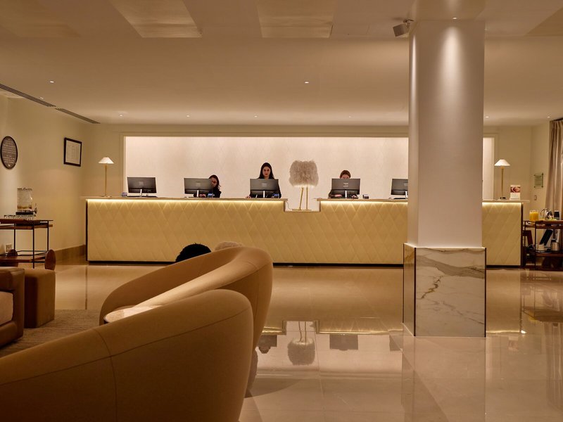 The May Fair Hotel 12