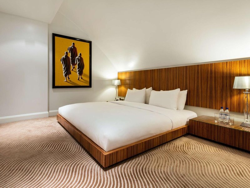 The May Fair Hotel 34