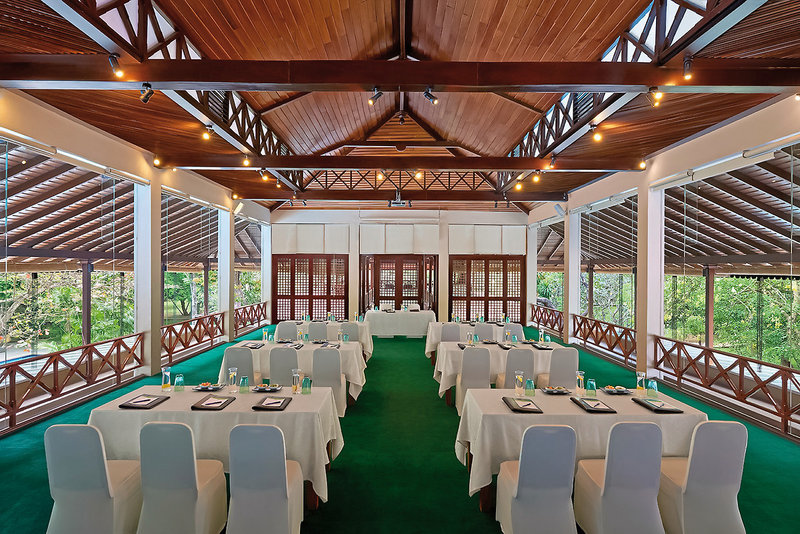 Cinnamon Lodge Habarana 10