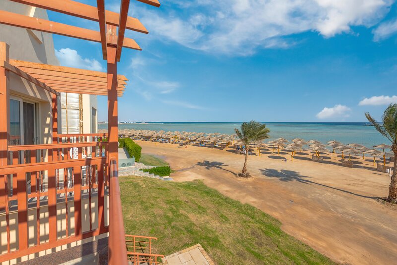 Titanic Beach Spa & Aqua Park 6