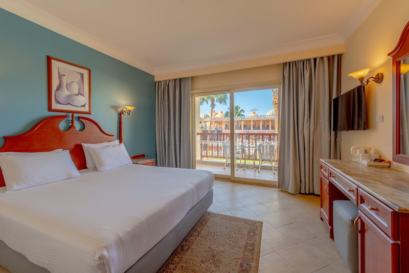 Titanic Beach Spa & Aqua Park 18