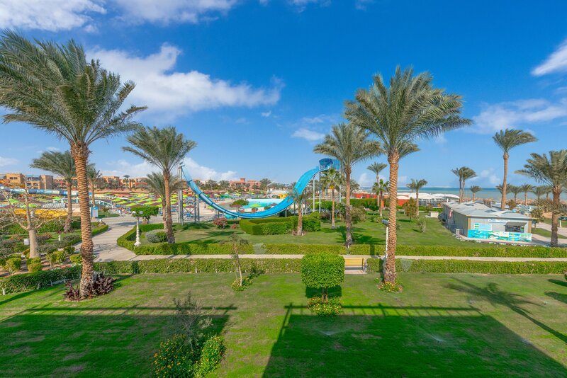 Titanic Beach Spa & Aqua Park 31