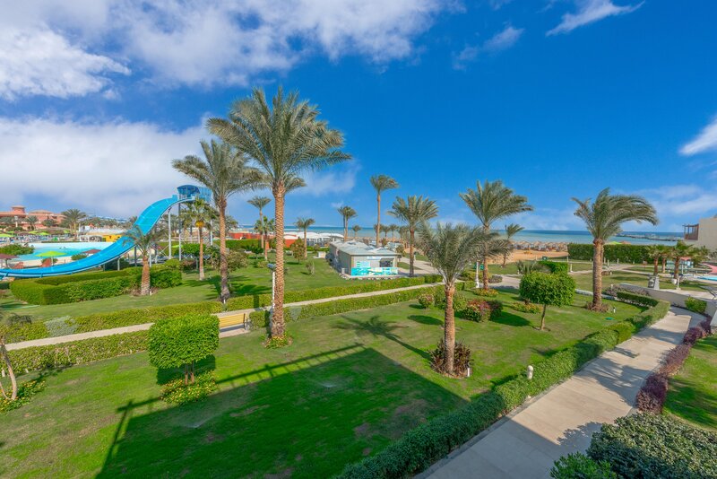 Titanic Beach Spa & Aqua Park 33