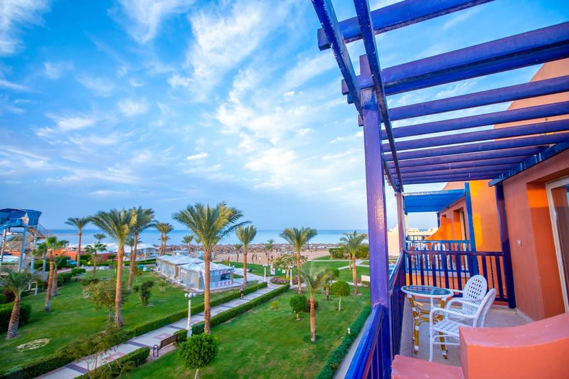 Titanic Beach Spa & Aqua Park 13