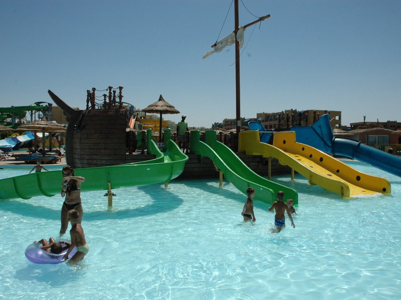 Titanic Beach 10