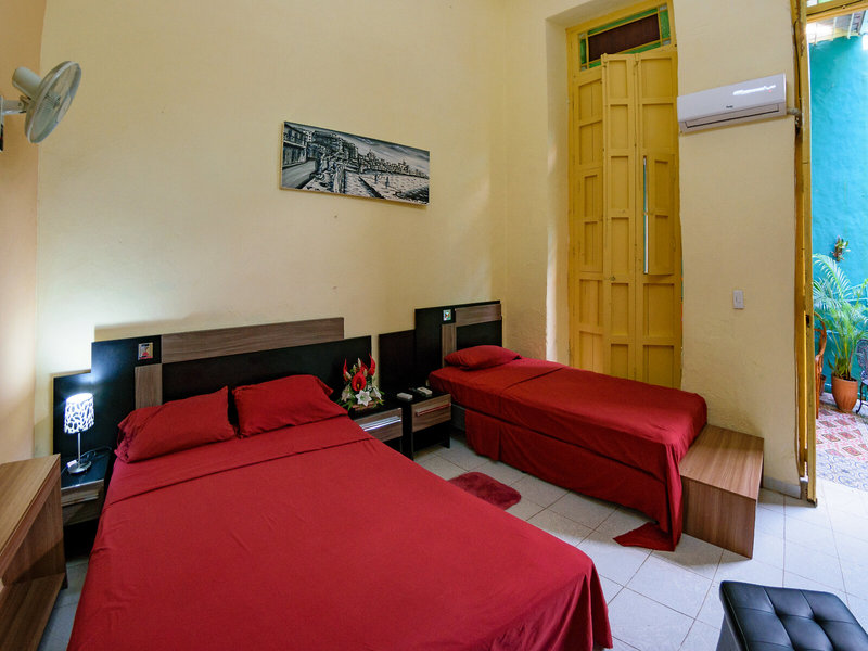 Ana Belkis House 6