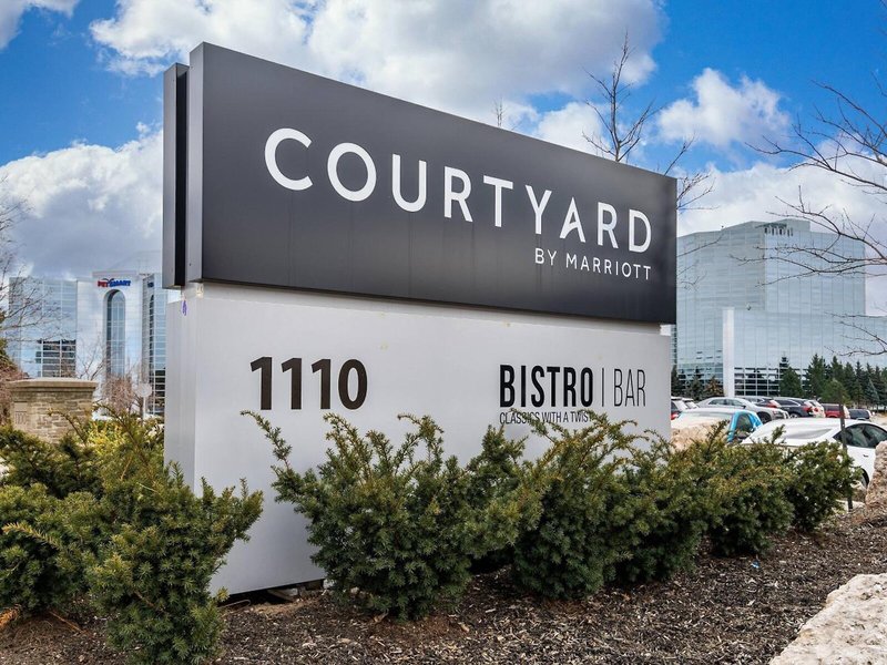 Courtyard Burlington 4