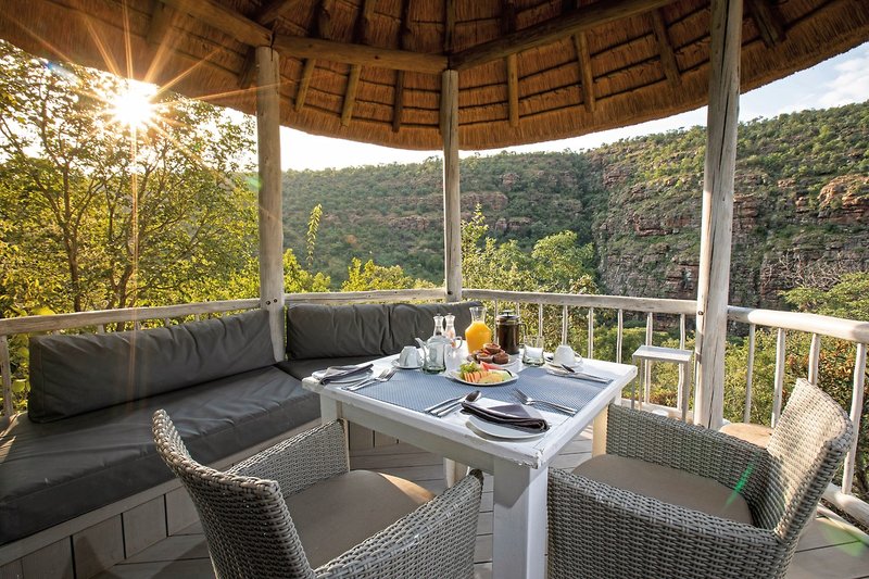 Clifftop Exclusive Safari Hideaway 13
