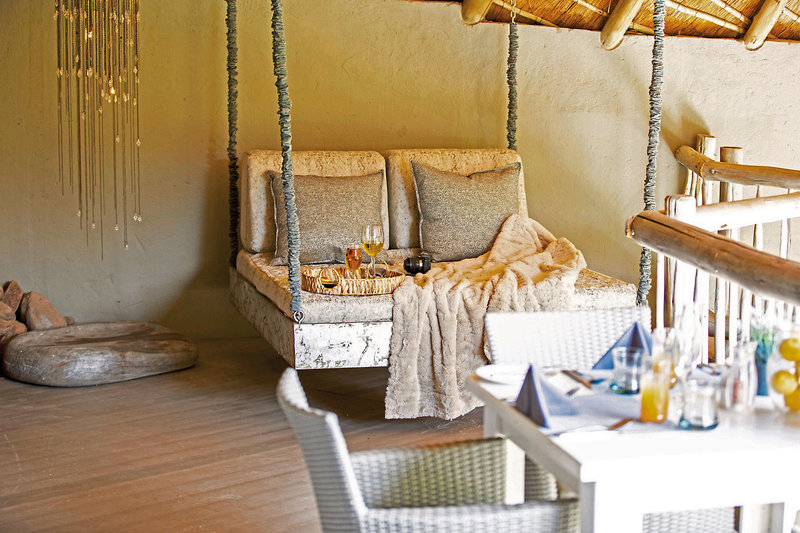 Clifftop Exclusive Safari Hideaway 19