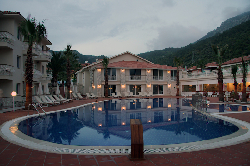 Blue Lagoon Delux Hotel 1