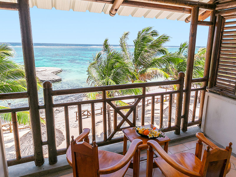 Le Peninsula Bay Beach Resort & Spa 4