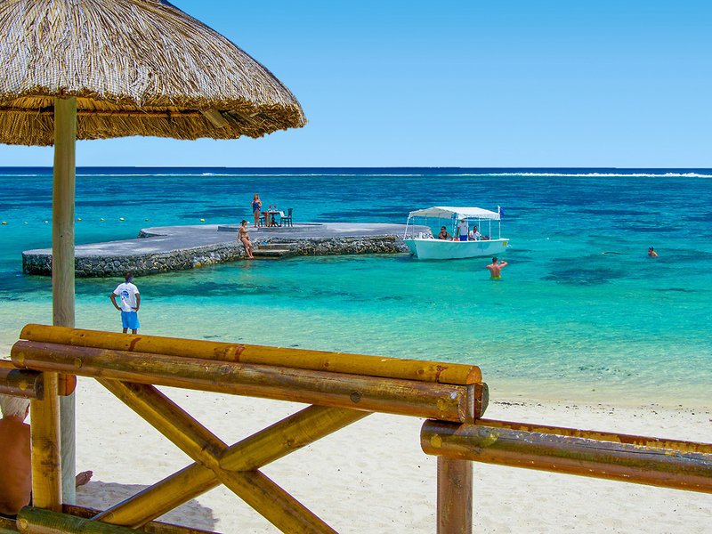 Le Peninsula Bay Beach Resort & Spa 13