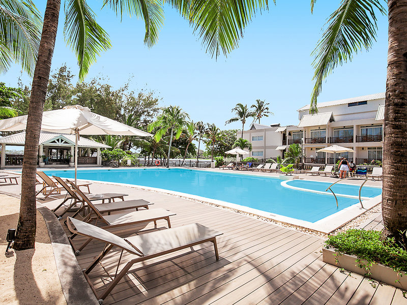 Le Peninsula Bay Beach Resort & Spa 15