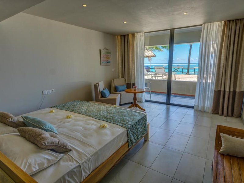 Le Peninsula Bay Beach Resort & Spa 31