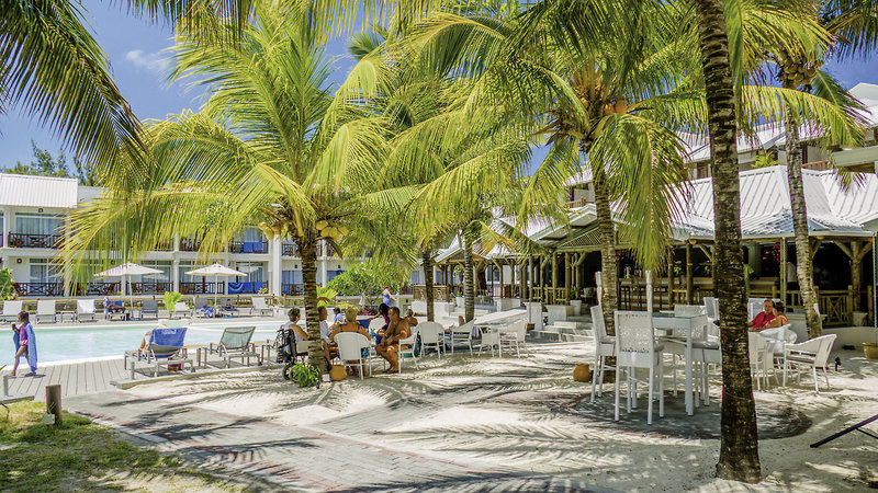 Le Peninsula Bay Beach Resort & Spa 9