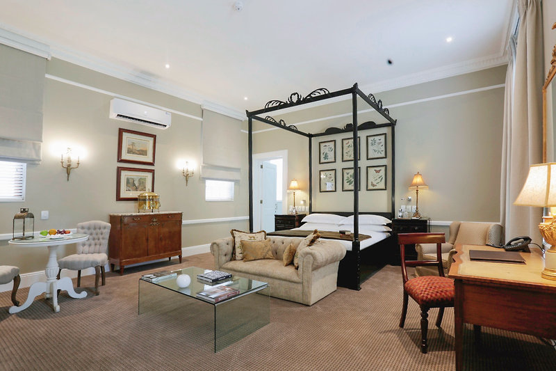 Fairlawns Boutique 23